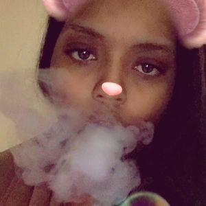 Meet your Posher, Lashell